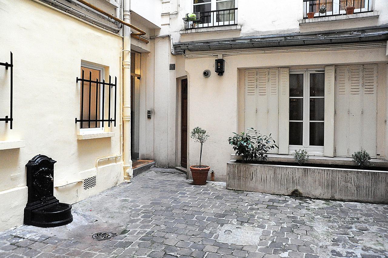 Beautiful Apartment In Historical Marais Paryż Zewnętrze zdjęcie